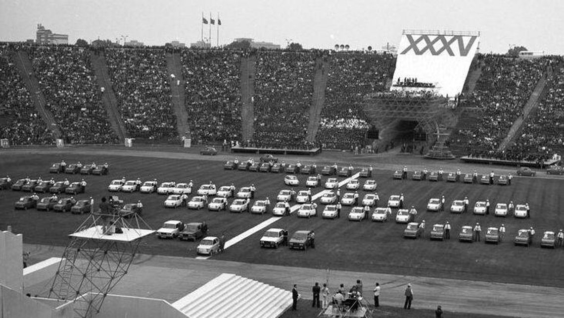 22 lipca. Tak W PRL świętował Chełm i Lublin. „Dzień wcześniej władza rzucała do sklepu poszukiwane towary” [zdjęcia]