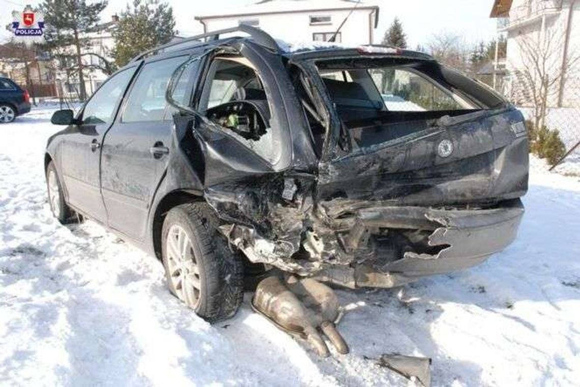 23-latek nie zdążył wyhamować. Dwie osoby w szpitalu 