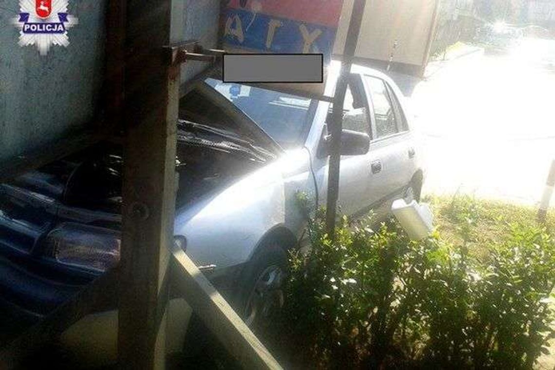 23-latek zasłabł za kierownicą. Prawie wjechał do sklepu