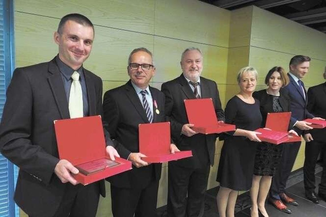 25 lat szpitala przy al. Kraśnickiej. Pracownicy z medalami [zdjęcia]