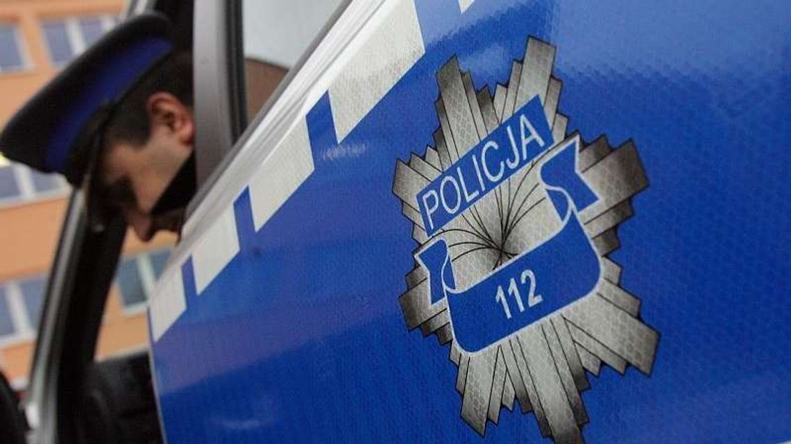 25-latek rozpylał gaz łzawiący w pociągu. Był pod wpływem alkoholu