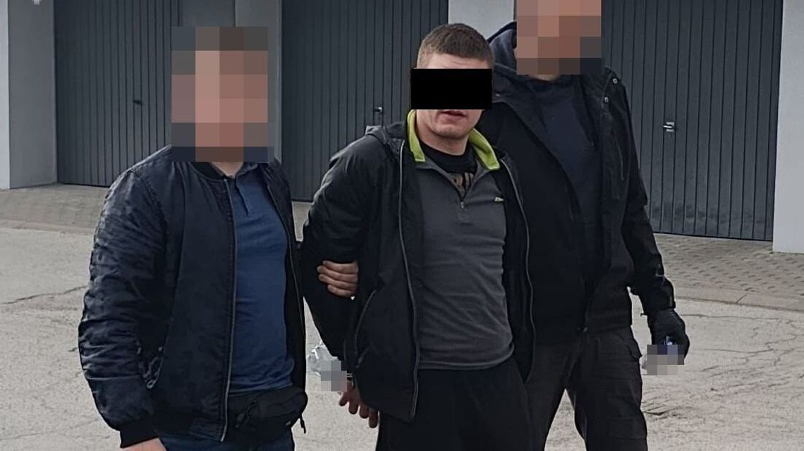 26 lat i trzy listy gończe na koncie. Nie wymknął się "łowcom głów"