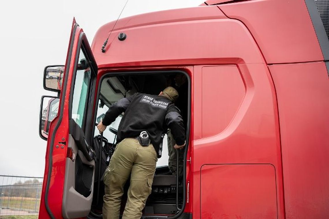 3 promile na granicy rozsądku. Pijany kierowca tira zatrzymany w Dorohusku