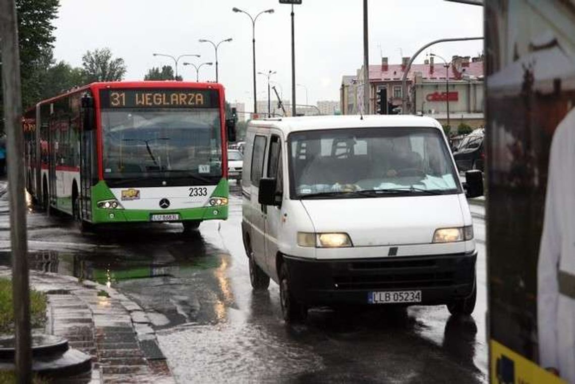 30 nowych autobusów. A kierowcy muszą posiadać „komunikatywną znajomość języka polskiego” 30 nowych autobusów. A kierowcy muszą posiadać „komunikatywną znajomość języka polskiego”