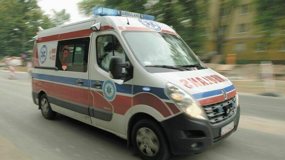 30 osób rannych, jedna nie żyje. Autobus zderzył się z karetką 30 osób rannych, jedna nie żyje. Autobus zderzył się z karetką