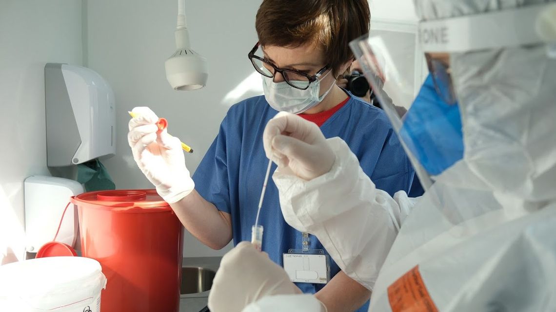 300 nowych przypadków zakażenia koronawirusem. Raport ministerstwa z 23 czerwca