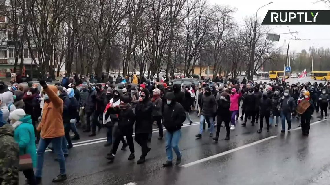300 osób zatrzymanych podczas antyrządowych manifestacji na Białorusi