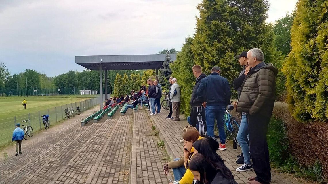 300 zielonych krzesełek dla kibiców. A na bieżni osiem torów 