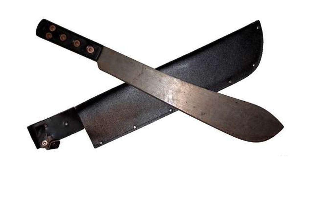 33-latek rzucił się z maczetą na byłą dziewczynę. Prawie odciął jej palce 33-latek rzucił się z maczetą na byłą dziewczynę. Prawie odciął jej palce