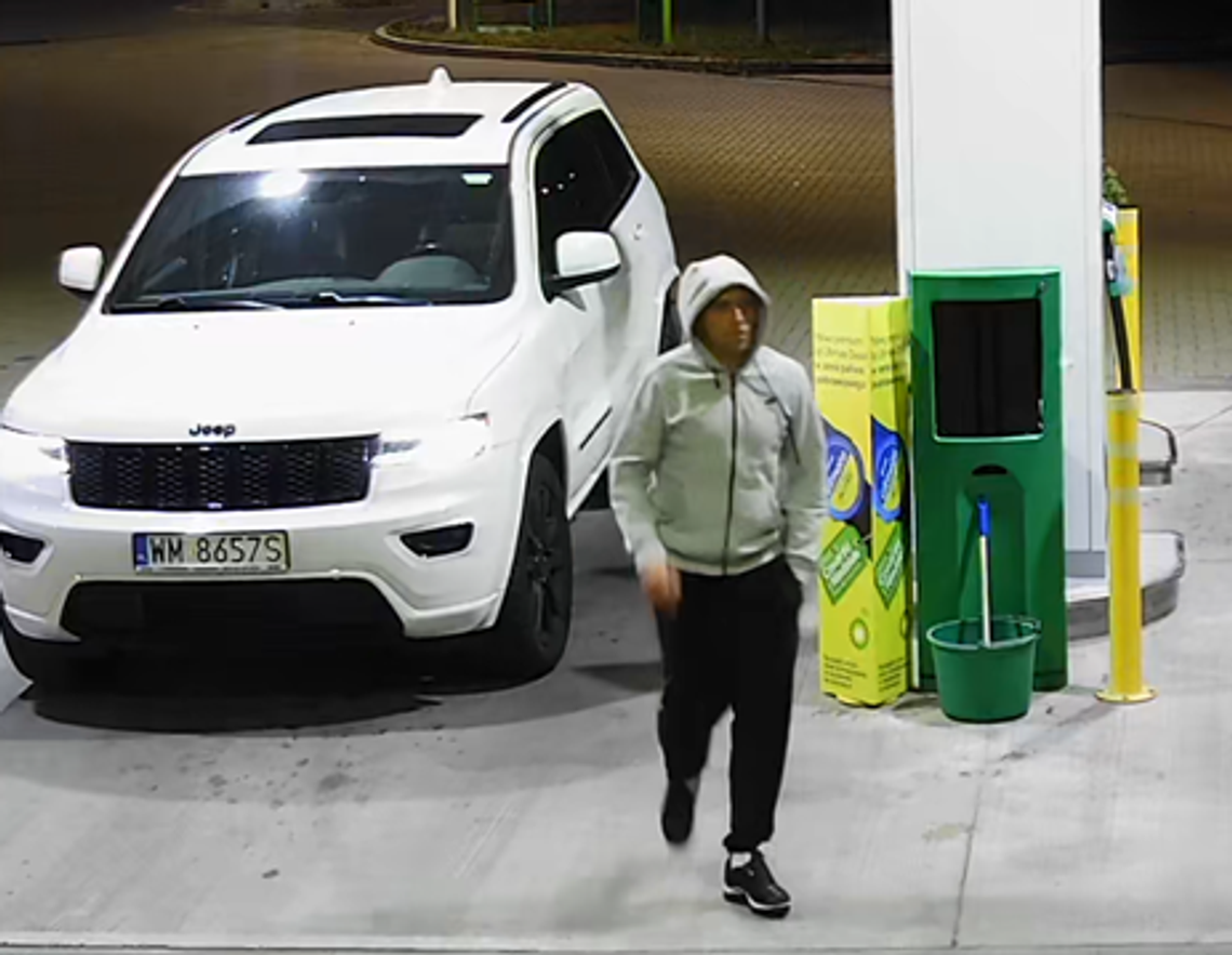 Znasz go? Ukradł dwa drogie samochody. Szuka go policja