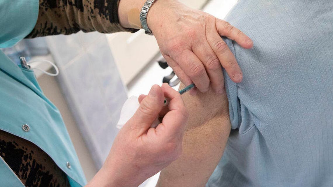 4,4 mln szczepień przeciw COVID-19 w Polsce 4,4 mln szczepień przeciw COVID-19 w Polsce