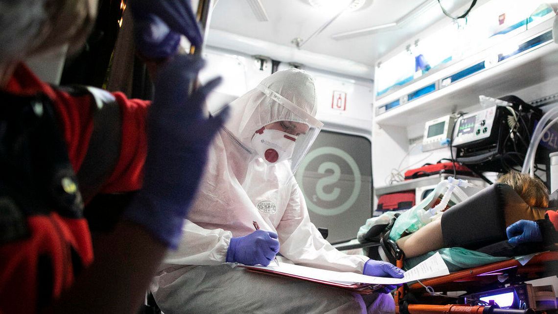 418 nowych przypadków zakażenia koronawirusem w Polsce. Zmarło 9 chorych