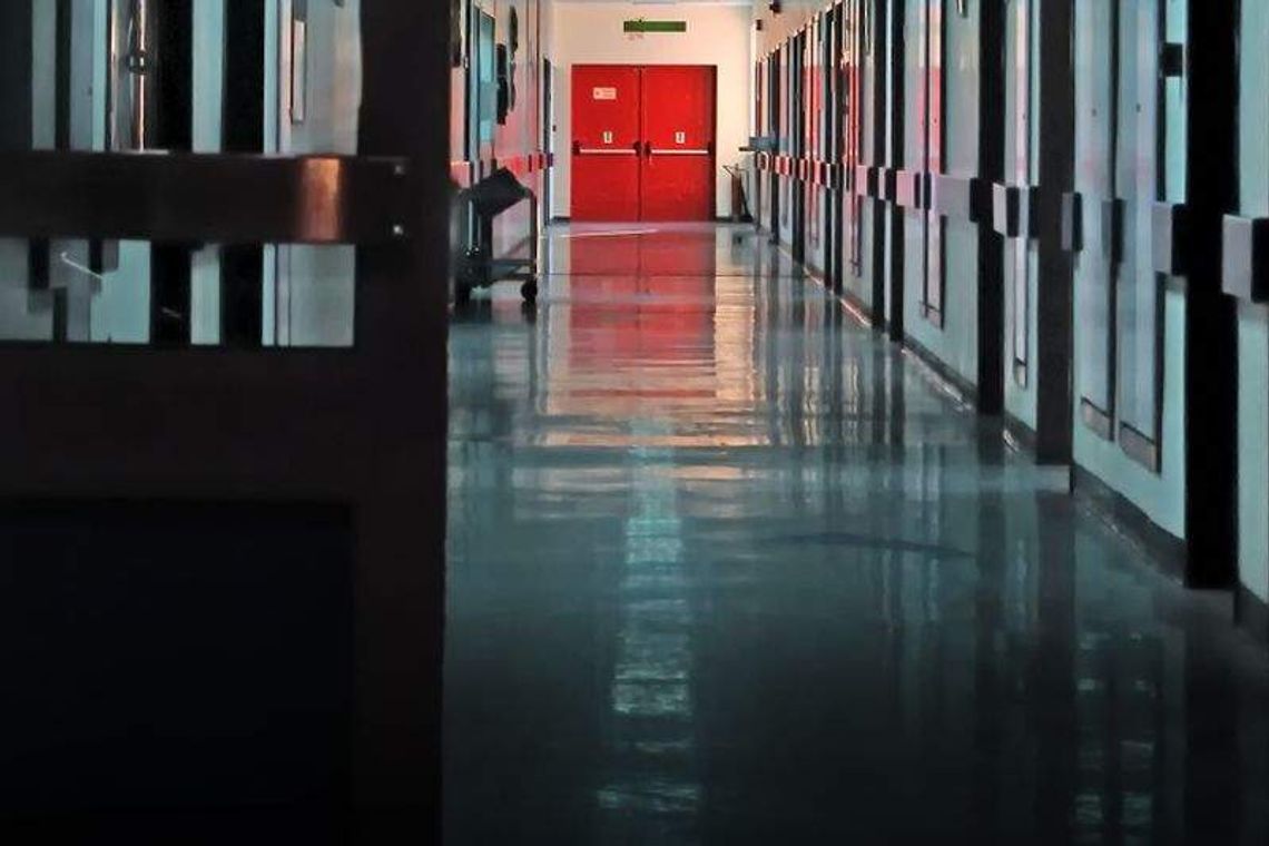 47-latek zmarł w kolejce do specjalisty. Wcześniej wypisali go z SOR