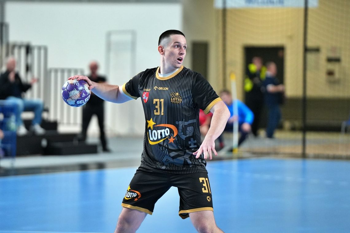 49 straconych bramek i wysoka porażka Azotów Puławy w Kielcach