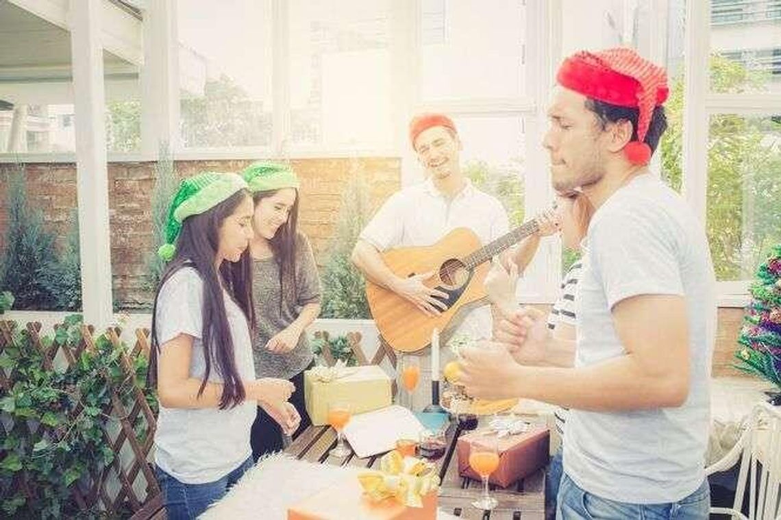 5 gadżetów, które przydadzą się na domowych imprezach