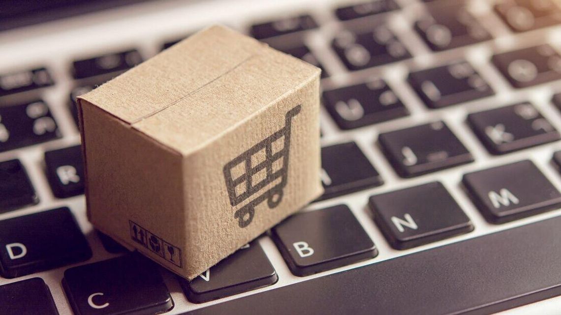 5 powodów, dlaczego warto kupić znicze w sklepie internetowym