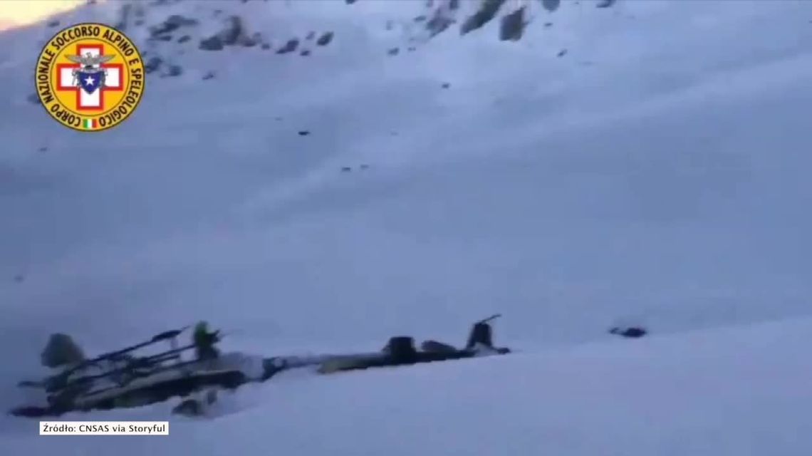 5 zabitych i 2 rannych w zderzeniu samolotu i helikoptera we włoskich Alpach [wideo]