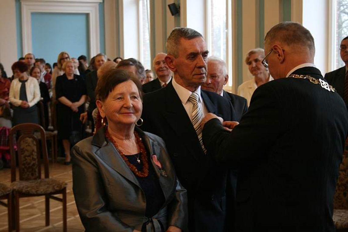 50 lat razem. Prezydent Puław wręczył medale