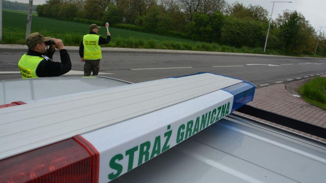 500 zł mandatu? Kierowca zaproponował 50 euro „na ciasto dla żony” 500 zł mandatu? Kierowca zaproponował 50 euro „na ciasto dla żony”