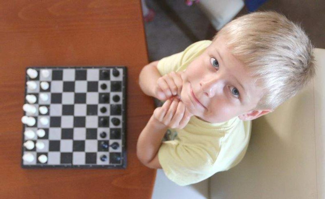 6-letni szachista: Dziadek to najtrudniejszy przeciwnik 6-letni szachista: Dziadek to najtrudniejszy przeciwnik