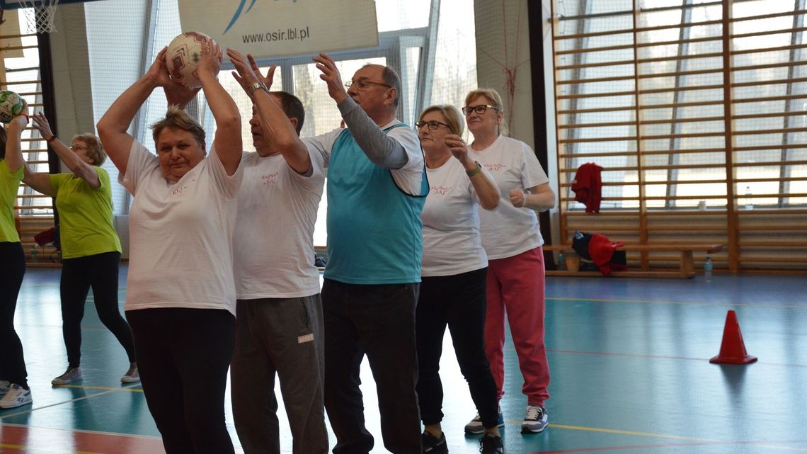 60-tka na karku i mnóstwo energii. Seniorzy pokazali, na co ich stać