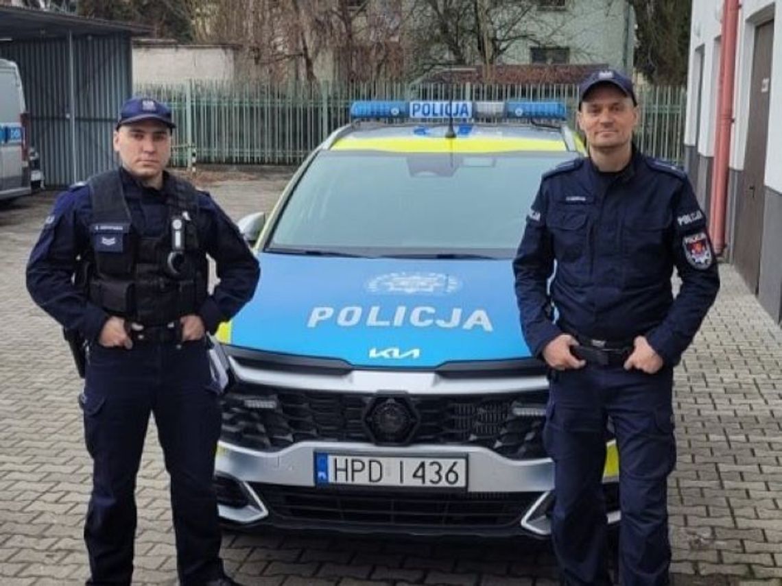 63-latek stracił przytomność. Policjanci reanimowali go do przyjazdu karetki 63-latek stracił przytomność. Policjanci reanimowali go do przyjazdu karetki