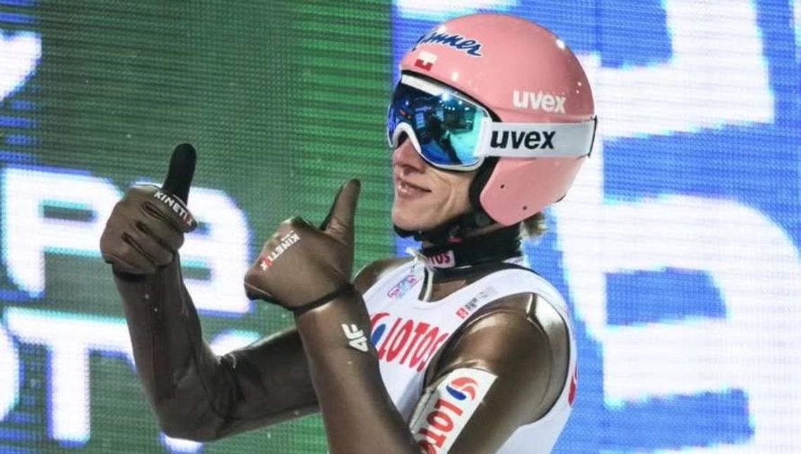 67. Turniej Czterech Skoczni. Podium Dawida Kubackiego