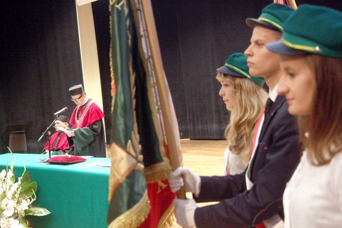 70 lat weterynarii, 7 tysięcy absolwentów