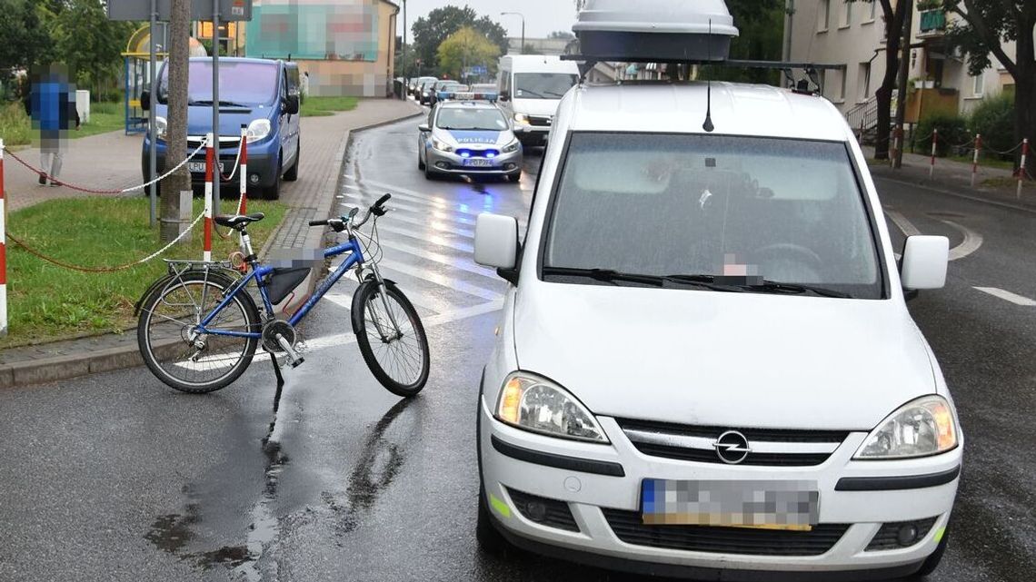 70-latek w szpitalu. Potrącił go kierowca bez prawa jazdy