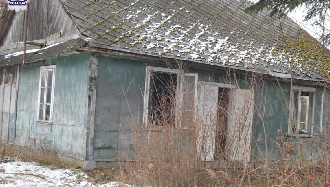 70-latek zginął w płomieniach. Spłonął drewniany dom