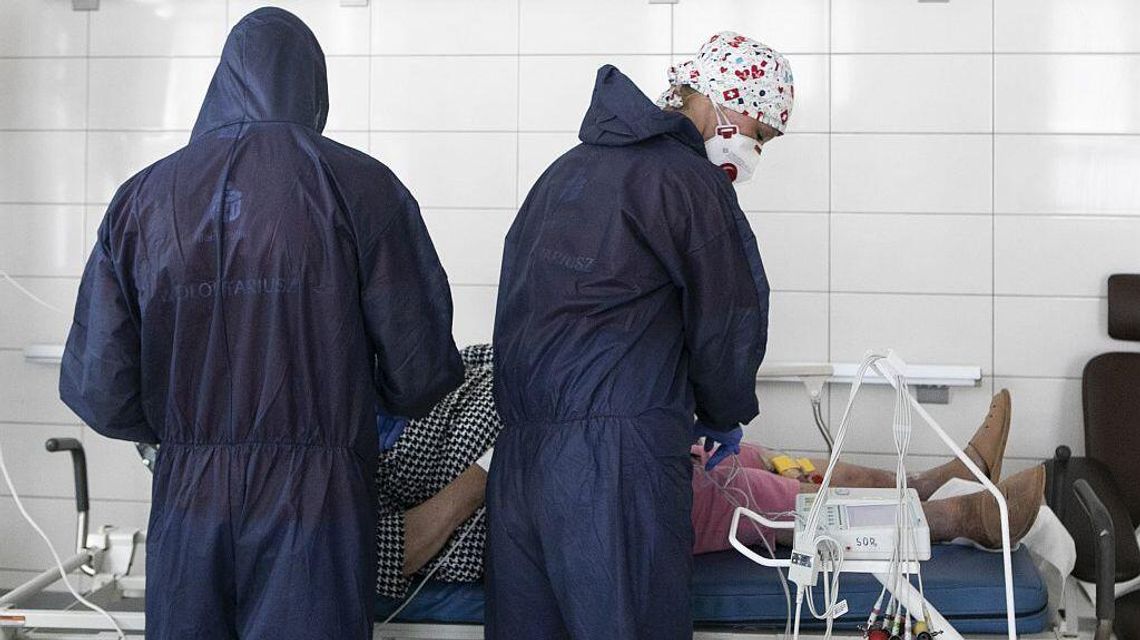 8,5 tys. nowych zakażeń koronawirusem. "Dzisiejsze wyniki nadal pokazują duże przyrosty"