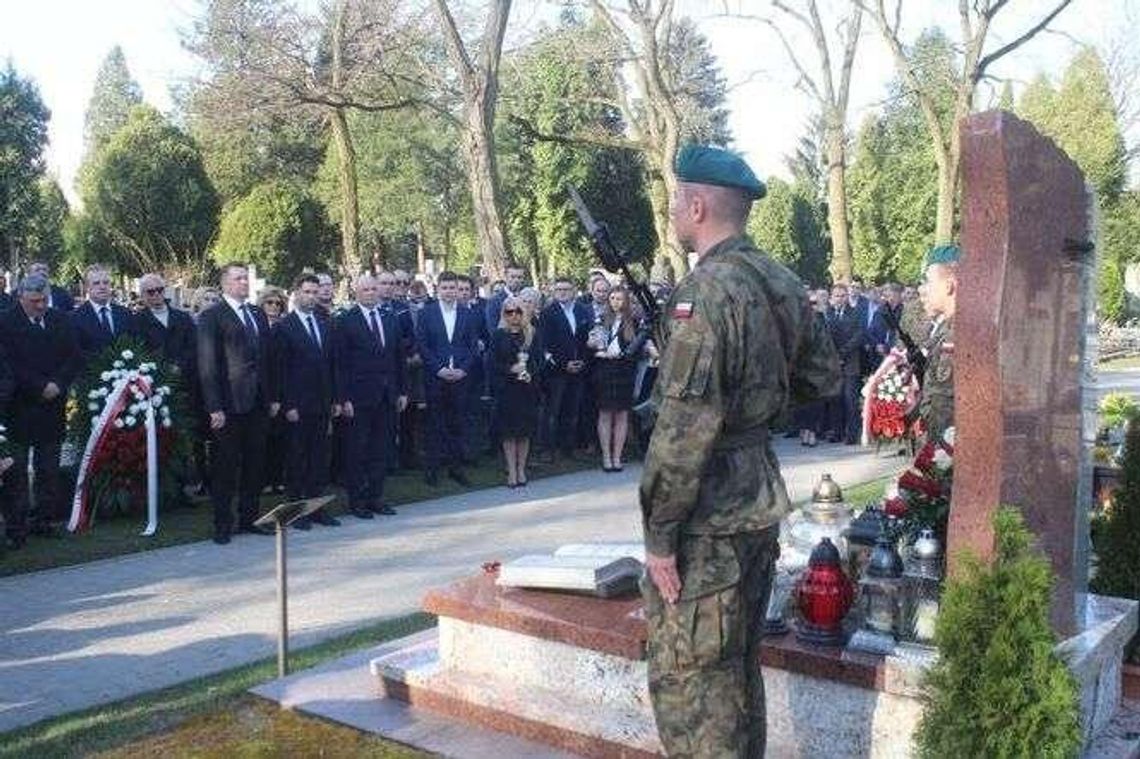 8. rocznica Katastrofy Smoleńskiej. Trwają obchody 8. rocznica Katastrofy Smoleńskiej. Trwają obchody