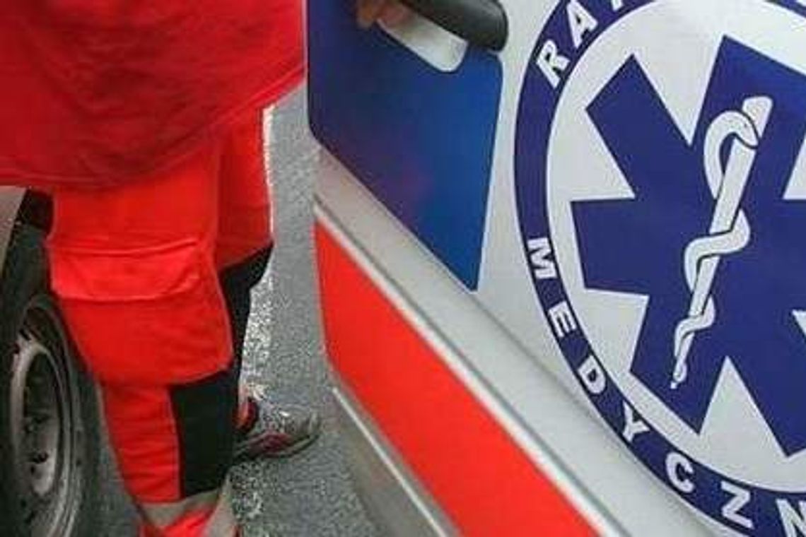 81-latek na mrozie szedł w sandałach i swetrze