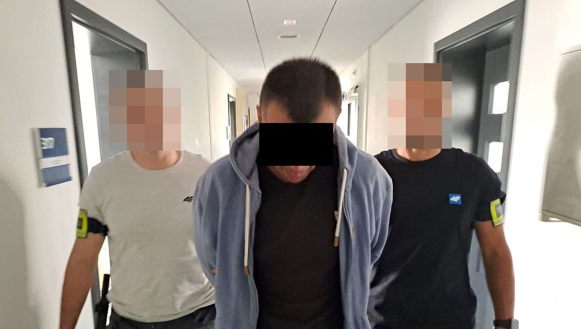 84-latka straciła ponad 100 tysięcy. Jeden z oszustów już zatrzymany 84-latka straciła ponad 100 tysięcy. Jeden z oszustów już zatrzymany