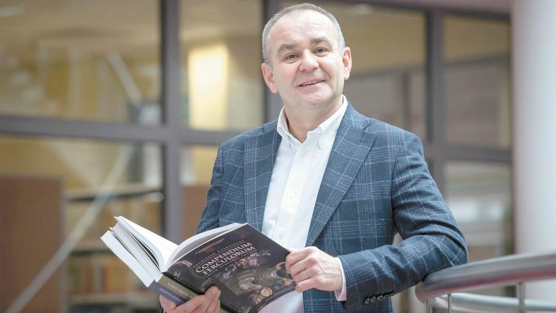 A może jeszcze kawałek karpia? A może jeszcze kawałek karpia?