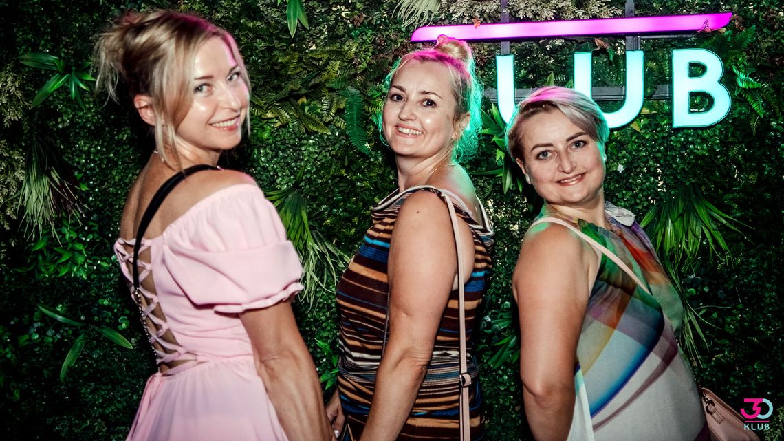 A w Trzydziestce wciąż lato A w Trzydziestce wciąż lato