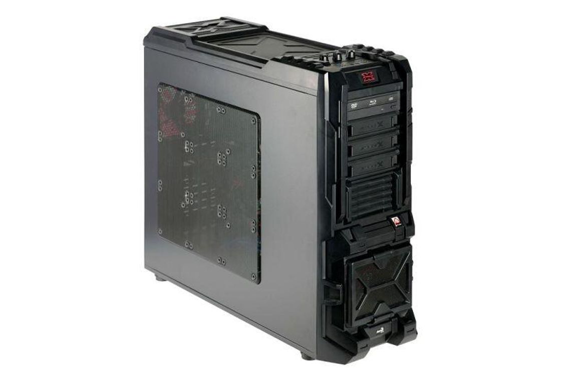 Actina Sierra 700I: Komputer za 11 919 złotych. Są chętni?