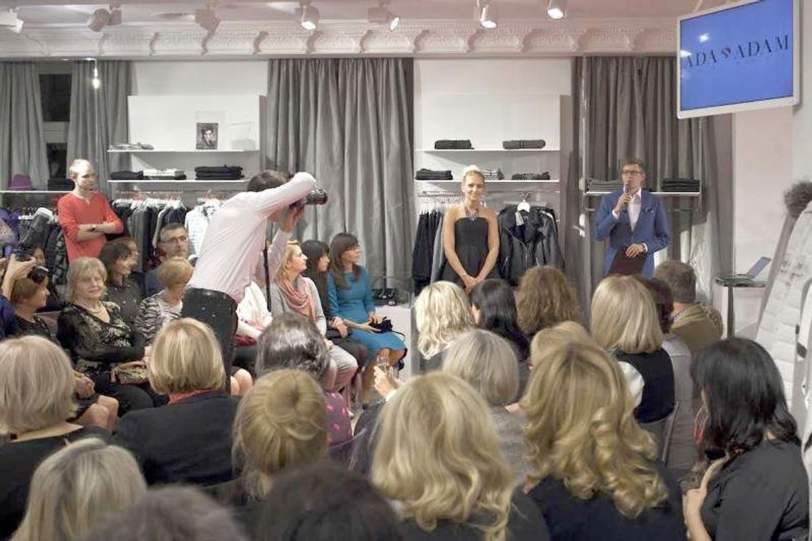 Ada i Adam nareszcie razem. W zabytkowej kamienicy