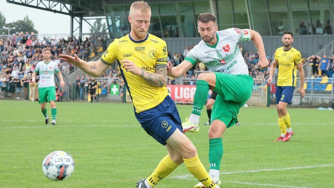 Adrian Paluchowski i Patryk Małecki już strzelają, Avia efektownie ograła Orlęta Spomlek [zdjęcia]