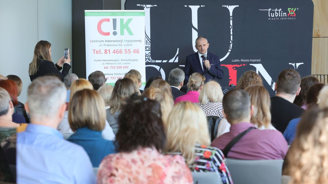 Agresja rówieśnicza: jak można rozwiązać problem