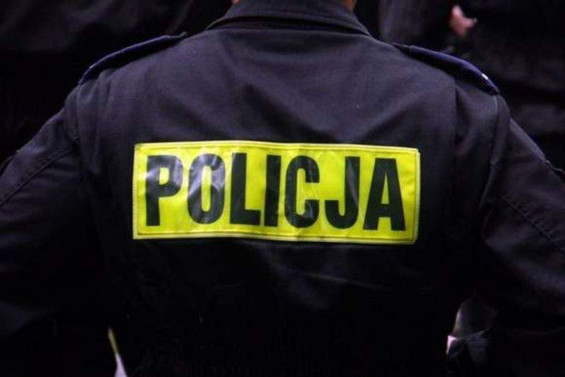 Agresywna 21-latka ugryzła policjantkę