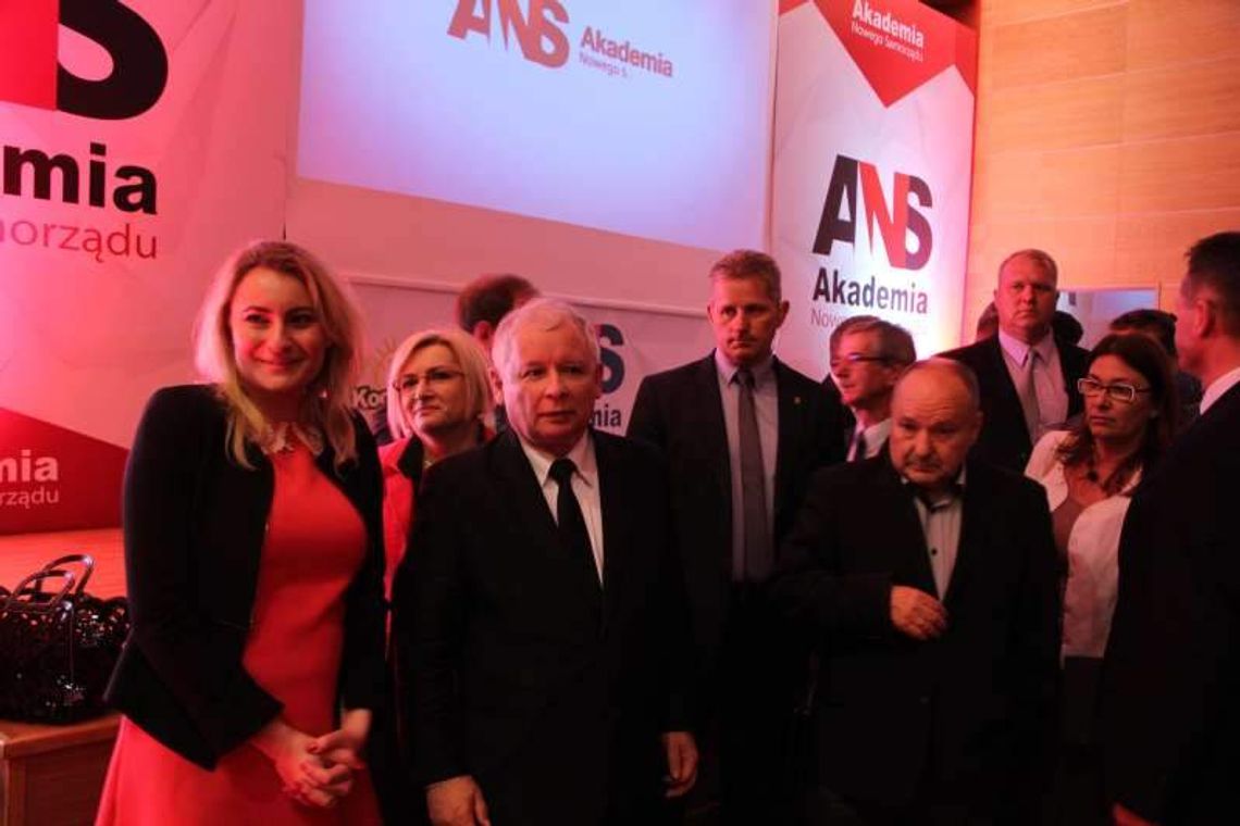 Akademia senatora PiS szkoli samorządowców. Przyjechał Jarosław Kaczyński