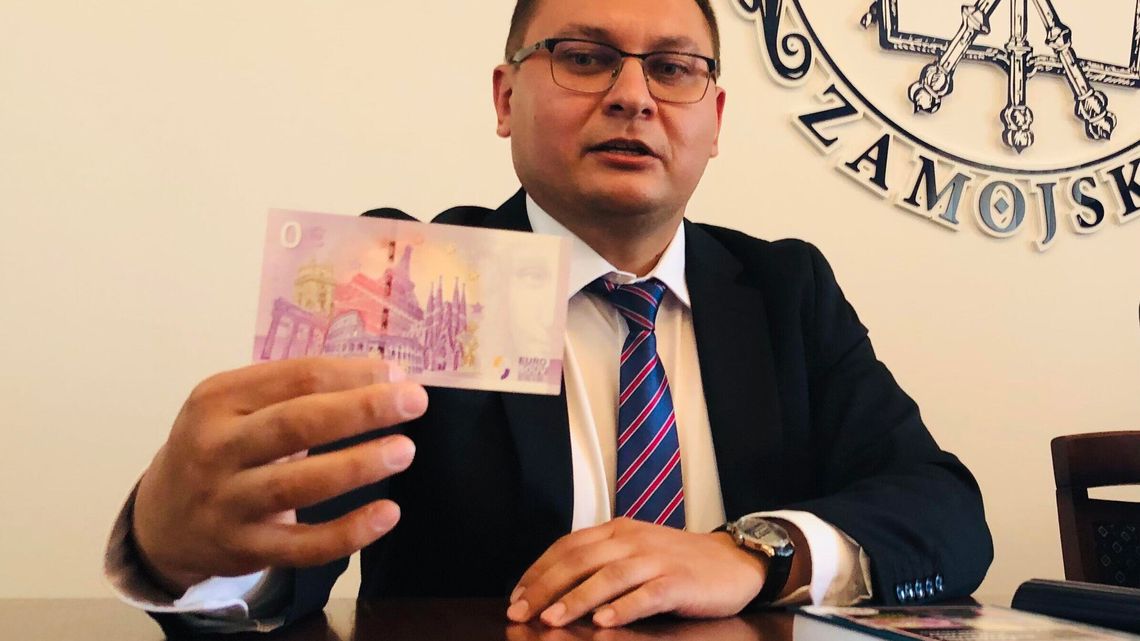 Akademia Zamojska emituje własny pieniądz. To zero euro Akademia Zamojska emituje własny pieniądz. To zero euro