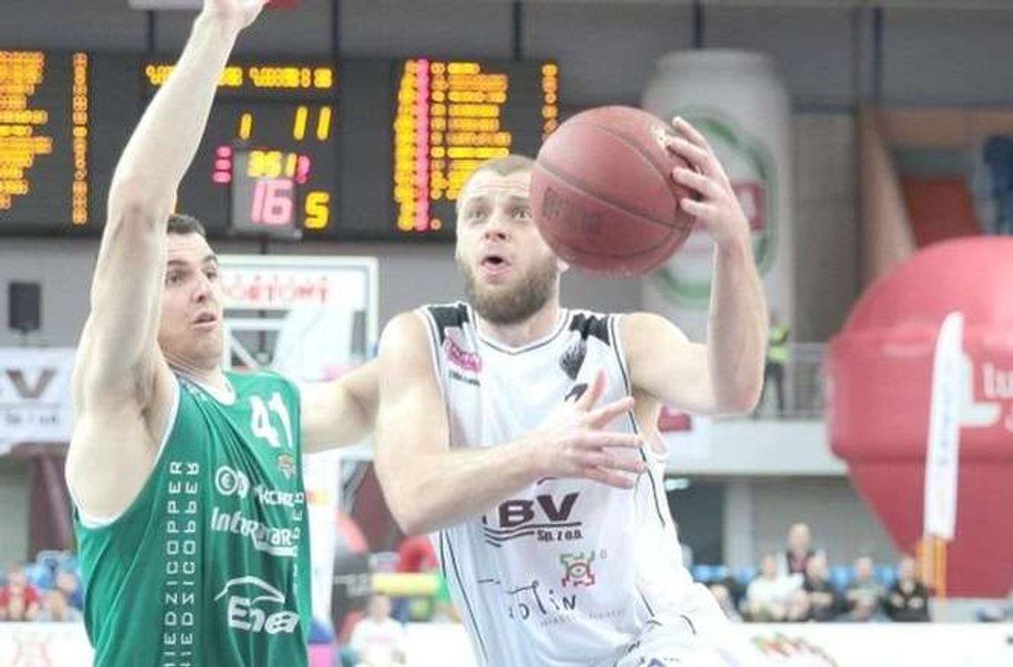 Akademicy dali lekcję gwiazdom Akademicy dali lekcję gwiazdom