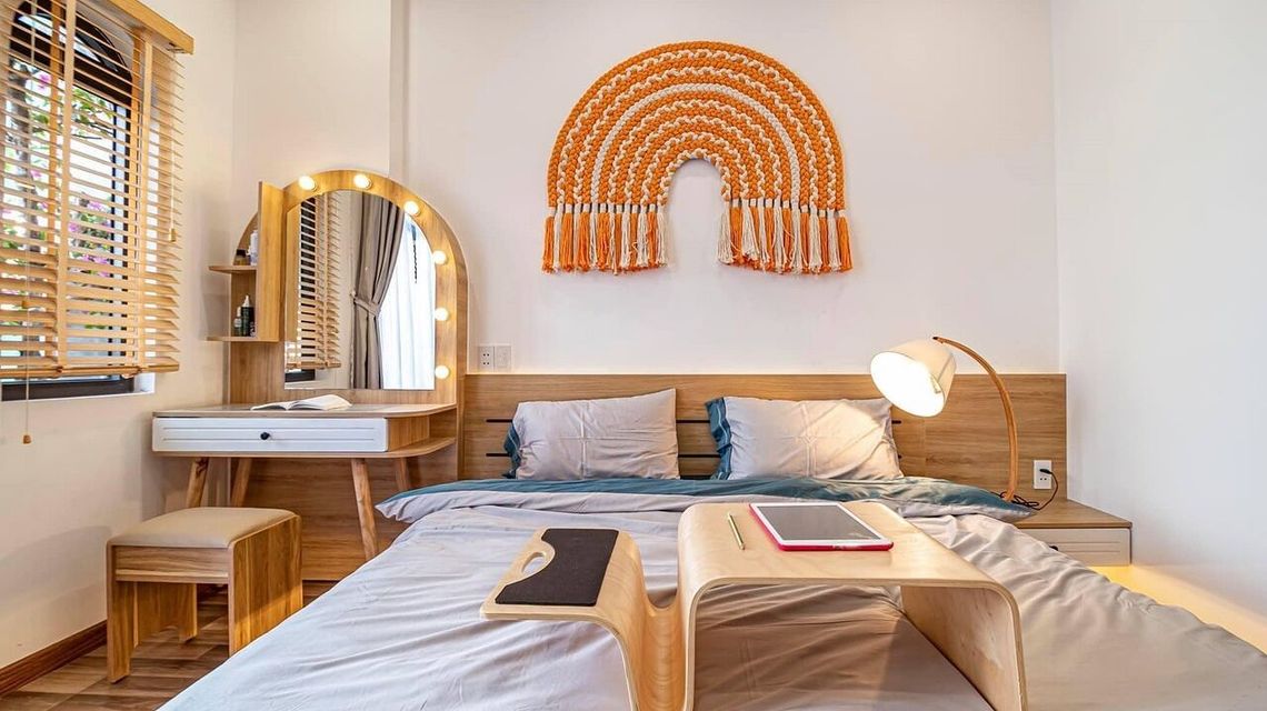 Akcesoria meblowe – jak wybrać idealne dodatki do mebli?