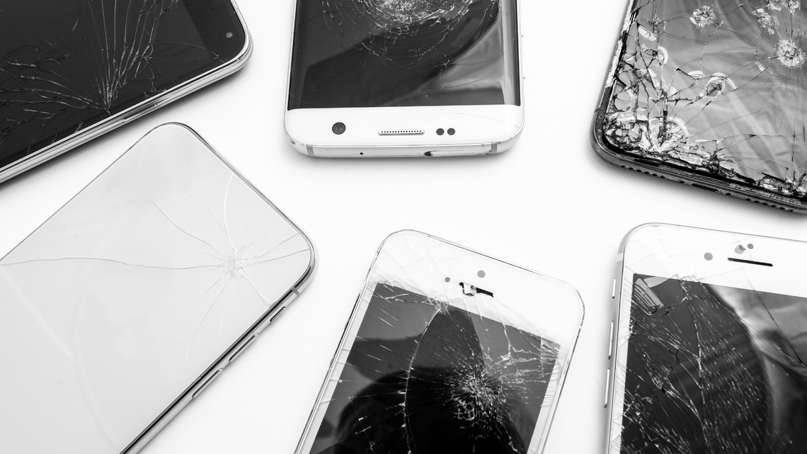 Akcesoria ochronne, czyli inwestycja w bezpieczeństwo smartfona Akcesoria ochronne, czyli inwestycja w bezpieczeństwo smartfona