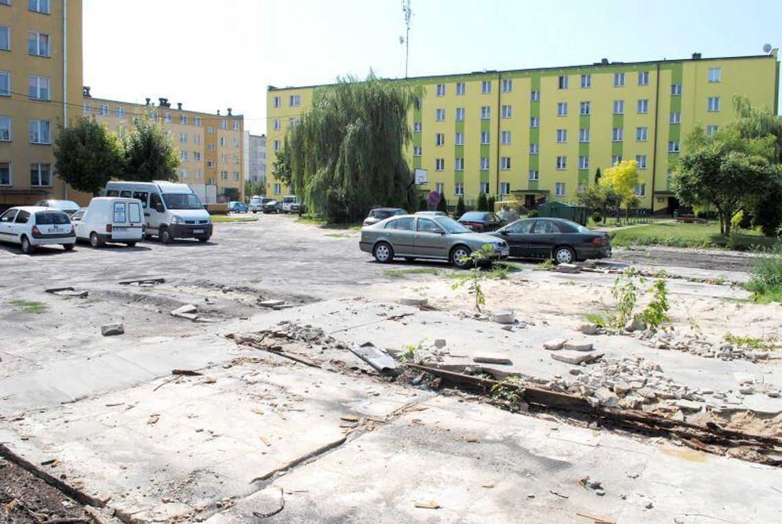 Akcja \"blaszak\" w Opolu Lubelskim. Walka o estetykę czy pieniądze?