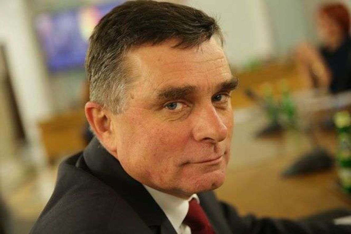 Akcja Demokracja: Zadzwoń do posła PiS i powiedz, że nie chcesz łamania Konstytucji