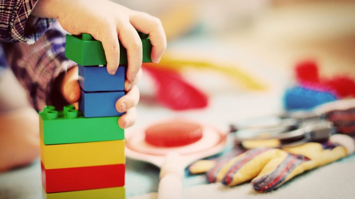 Akcja na zamojskim osiedlu. Podziel się zabawkami z maluchami Akcja na zamojskim osiedlu. Podziel się zabawkami z maluchami