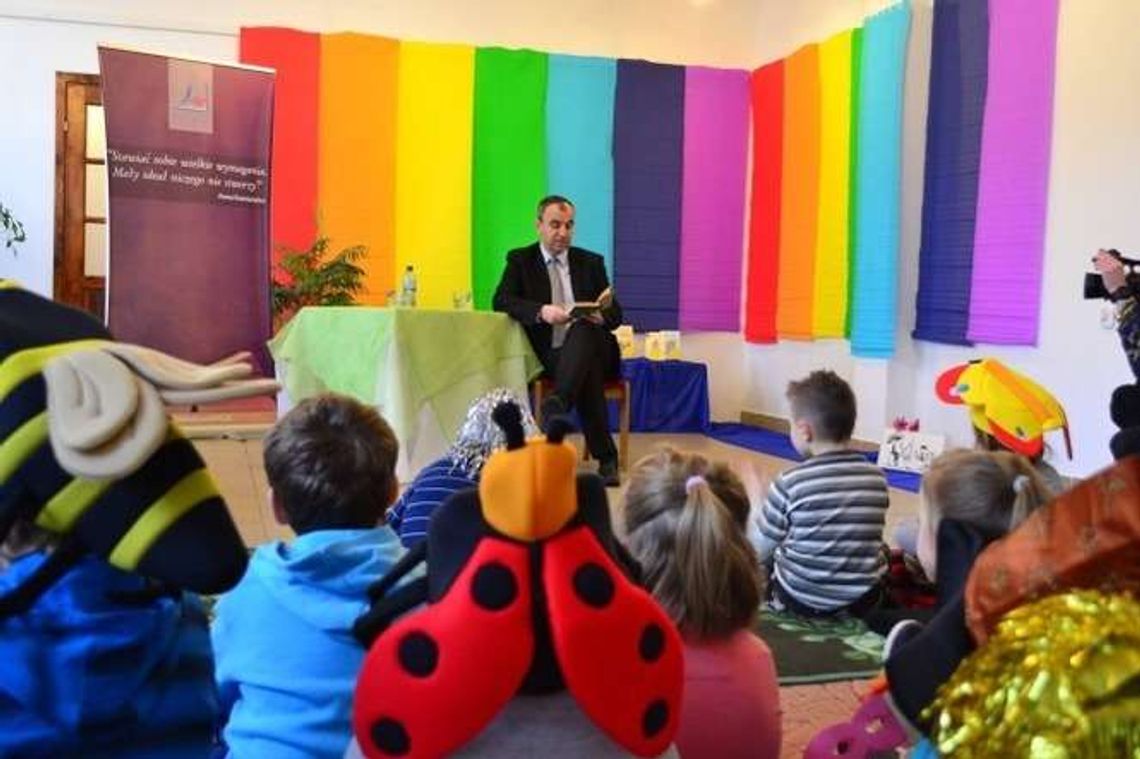 Akcja "Szczęśliwe książki" w Świdniku: Biblioteka zachęca do czytania